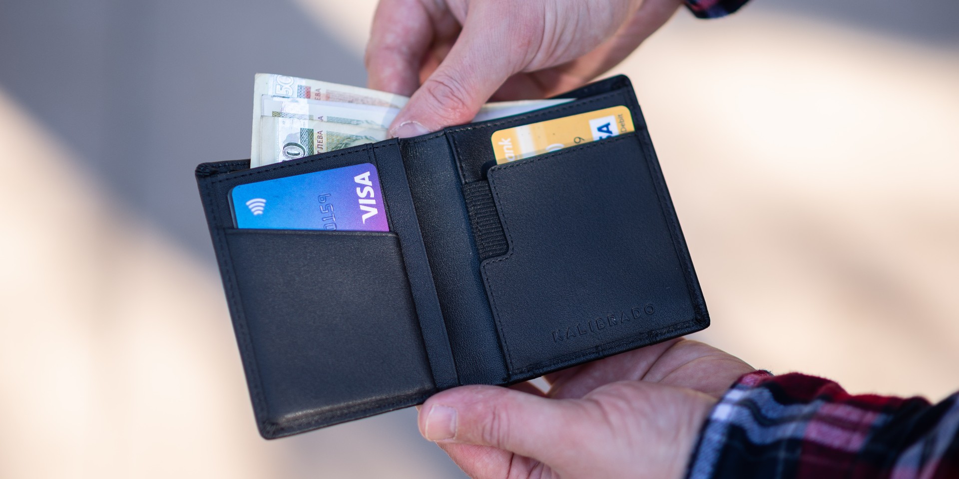 Safe and Cash Handling Best Practices for Retailers